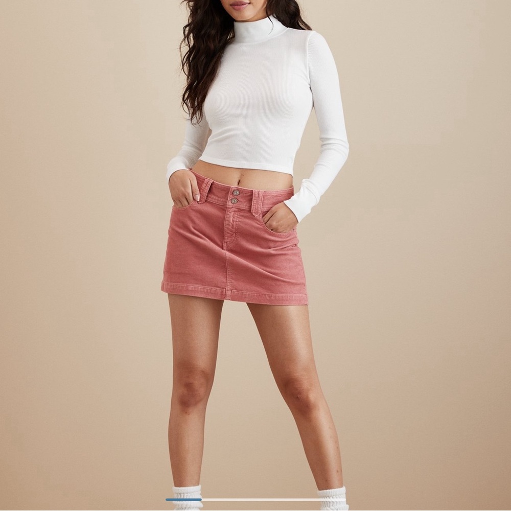 AMERICAN EAGLE Stretch High-Waisted Corduroy Mini Skirt Dusty Rose *Sz 2*
